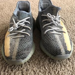 This is used. the bottom of the shoe is dirty but the rest is clean or cleanable